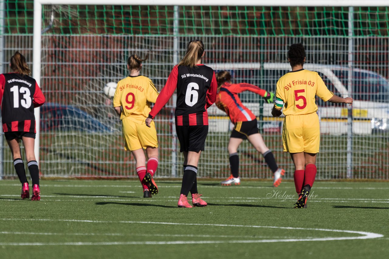 Bild 220 - B-Juniorinnen SG Weststeinburg/Bei - SV Fisia 03 : Ergebnis: 1:2